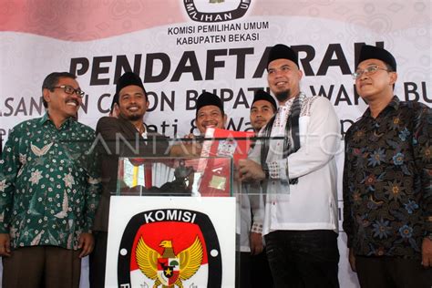 PENDAFTARAN BAKAL CALON BUPATI BEKASI ANTARA Foto