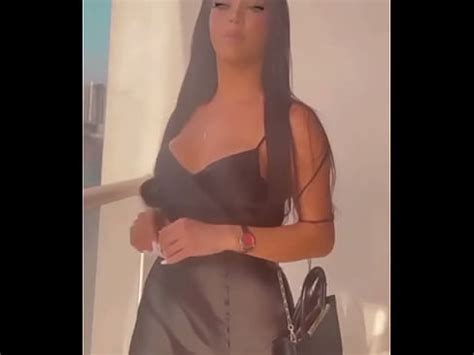 Hermosa Y Maravillosa Kamyla XVIDEOS