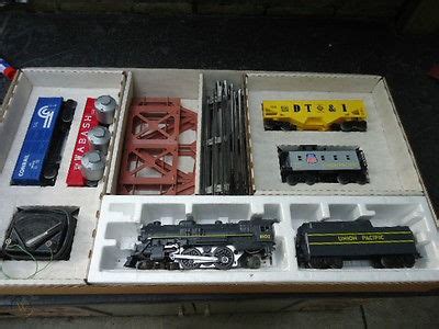 Lionel Thunder Freight Set With Union Pacific Steam