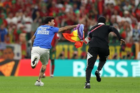 Mario Ferri Durante L Invasione Di Campo Ai Mondiali In Qatar Dago