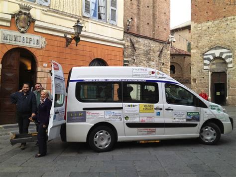 Albenga Gli Imprenditori Del Territorio Donano Un Pulmino Per Disabili