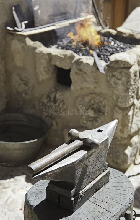 Anvil Forge Stock Image Image Of Horseshoe History 25304105