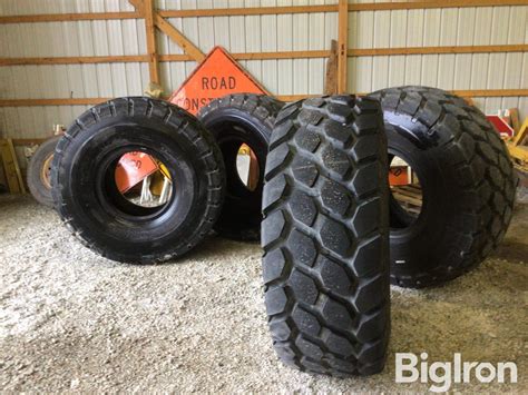 Bridgestone Vjt R Wheel Loader Tires Bigiron Auctions