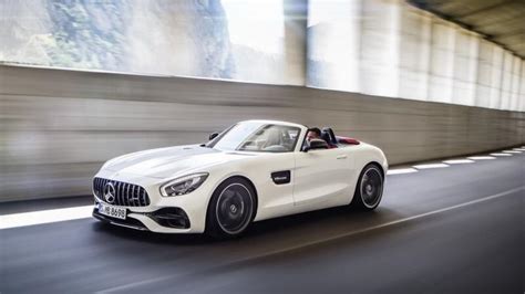 تعرف على جديد مرسيدس Amg Gt رودستر المكشوفة البوابة