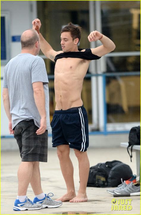 Tom Daley S Body Looks Ripped In His Speedo Photo Photo