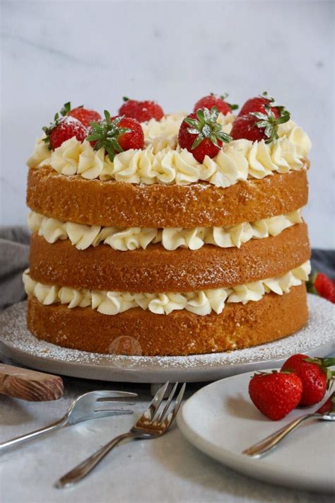 Victoria Sponge Celebration Cake Jane S Patisserie Victorian