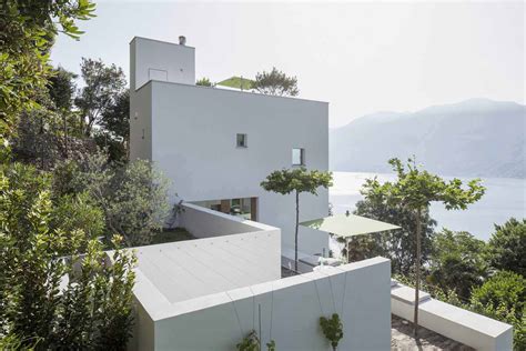 simplicity love: House in Brissago, Switzerland | Wespi De Meuron Romeo