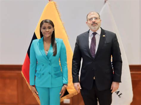 Henry Kronfle Y Diana Salazar Analizan Los Proyectos Presentados Por