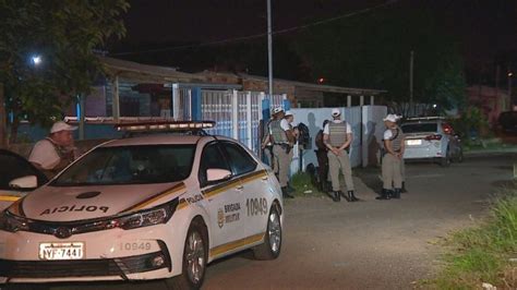 Assaltantes Invadem Casa Em Porto Alegre E Fazem V Tima