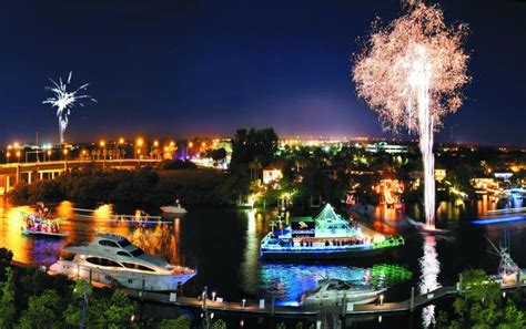 Holiday Boat Parades Celebrate The Season In Fort Lauderdale Miami