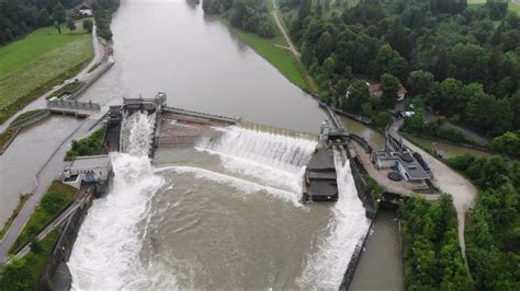 Hochwasser Traunwehr Wels Youtube