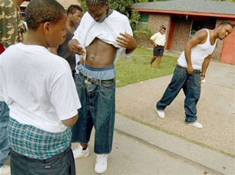 Sagging Pants (33 pics)