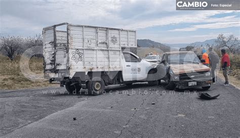 Aparatoso Choque Entre Camión De Basura Y Auto Deja Daños Materiales En