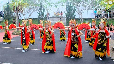 Atraksi Dan Penilaian Kelompok B Tari Jejer Gandrung HUT 22 Sanggar