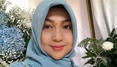 Kabar Duka Penyanyi Dina Mariana Meninggal Dunia