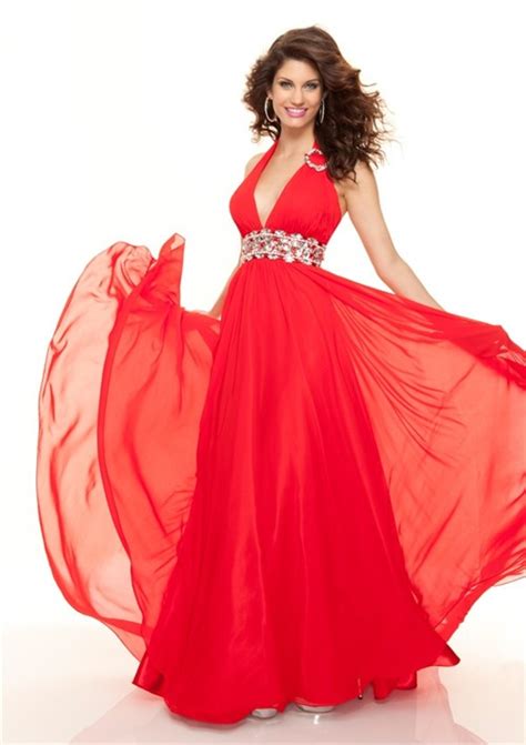 Elegant Sheath Halter Long Red Chiffon Prom Dress With Beading