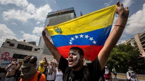 Venezuela Protests Maduro Boosts Minimum Wage By 60 BBC News