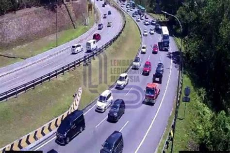 Aliran Trafik Di Beberapa Lebuh Raya Bergerak Perlahan Sinar Harian