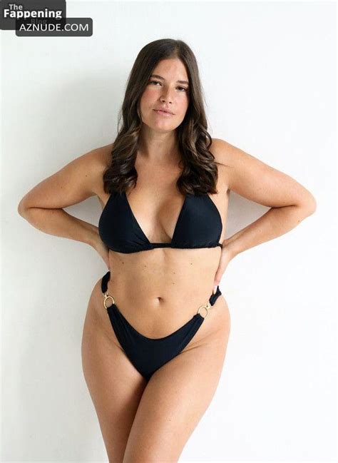 LAURA MURO Nude AZNude