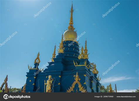 Golden Pagoda Temple City Emerald Roof Assumption Savior — Stock Photo ...