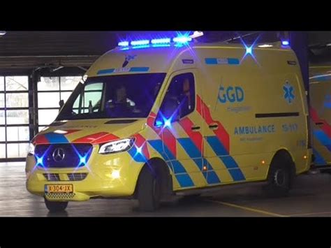 Luchthoorn Brandweer Den Haag Scheveningen Veel Ambulances Met Spoed