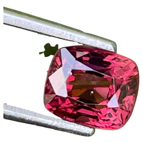 Pretty Brownish Red Spinel Stone 1.67 Carats Spinel Gemstones Spinel Jewellery For Sale at 1stDibs