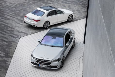 View Photos of the 2021 Mercedes-Benz S-Class