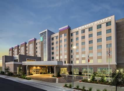 Embassy Suites by Hilton College Station Photo Gallery