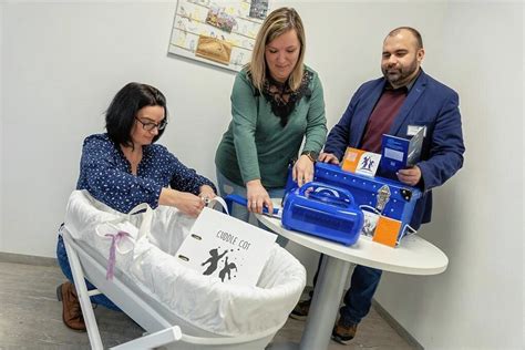 Falkensteiner Hebammen Erm Glichen Eltern Von Sternenkindern Einen