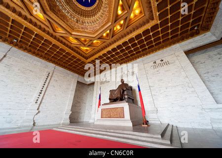 Bronze Statue Of Chiang Kai Shek Chiang Kai Shek Memorial Taipei Taiwan