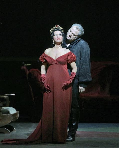 A Diva Brings Intimate Conviction To A Diva In Mets Tosca