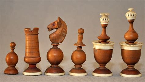 French Lyon Antique Chess Set - www.ChessAntique.com