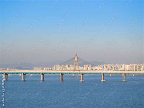 Olympic Bridge is a bridge over the Han River in Seoul, South Korea ...