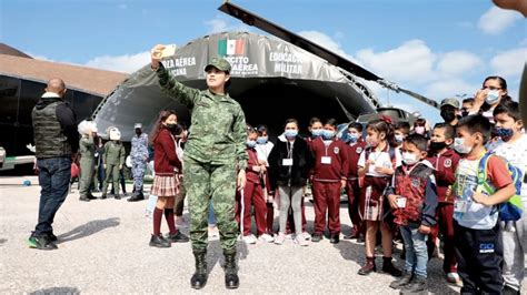 Exposición Militar Inauguran Autoridades Federales Estatales Y