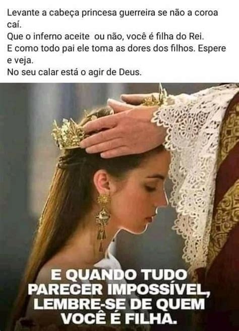 Levando O Evangelio De Cristo Mulher De Deus Levanta A Cabe A