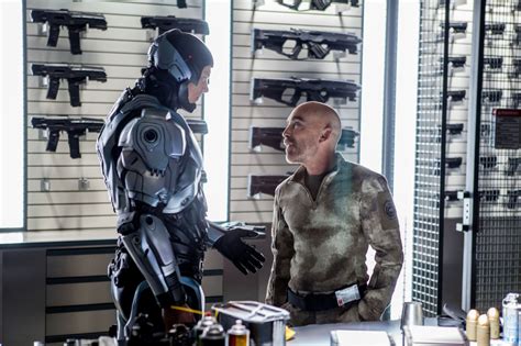 ‘RoboCop’ (2014) movie review: slick remake lacks Verhoeven’s cynical ...