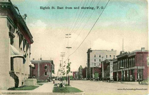 Boone Iowa Eighth Street East From Post Office Vintage Postcard