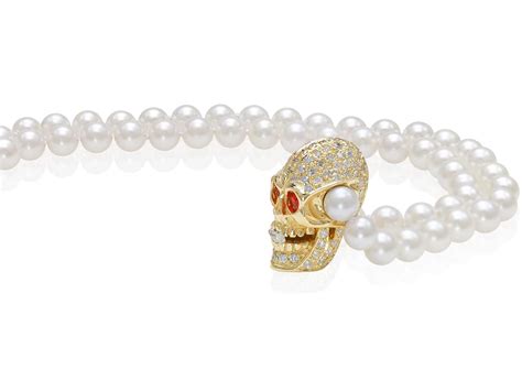 Pearls Of Persephone Skull Necklace White Pearl Yellow Gold White