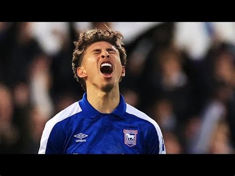 Table Topping Ipswich Town Face Injury Concerns Over Kieffer Moore And