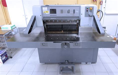 Massicot A Haute Vitesse De Marque Heidelberg Modele Polar Ed