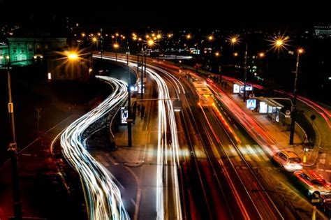 Życie nocne w Warszawie odkryj najlepsze kluby bary i miejsca gdzie