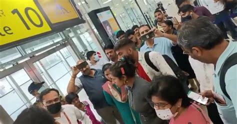 Spicejet Flight Delay At Pune Airport Irks Passengers Punekar News