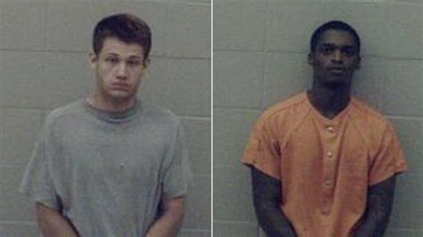 One of two escaped inmates captured by police in Arkansas | Fox News