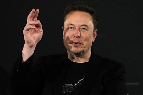 Startup xAI de Elon Musk lanzará su primer modelo de inteligencia