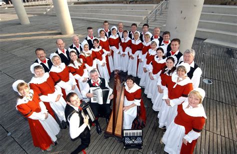 Youngsters keep Welsh traditions alive - alt.cardiff