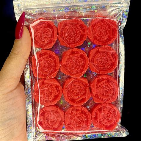 Hand Crafted Accents April Rose Melt 2pk Poshmark