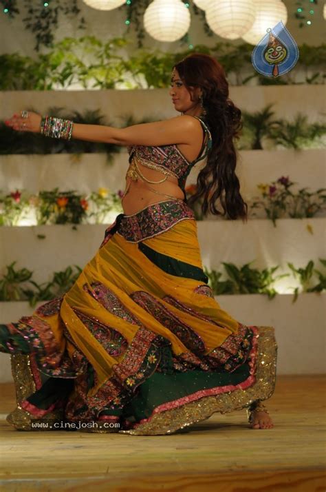 Udaya Bhanu Hot Spicy Pics Photo 78 Of 119