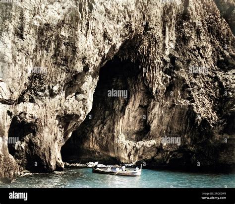 Italian Grotto Hi Res Stock Photography And Images Alamy