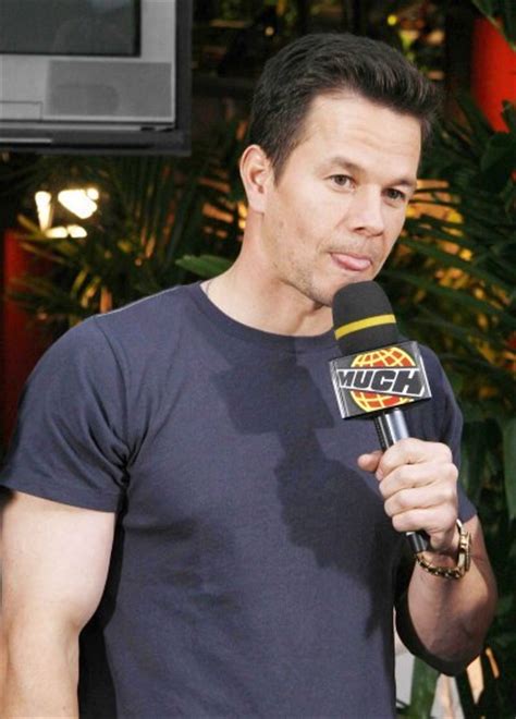 Do you think Matt Damon and Mark Wahlberg look alike? - Matt Damon - Fanpop