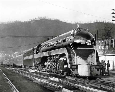 Streamlined steam locomotives - Trains